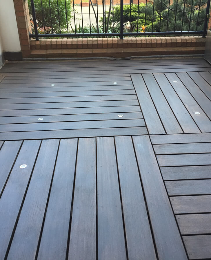 Decking sanding and painting in Wapping