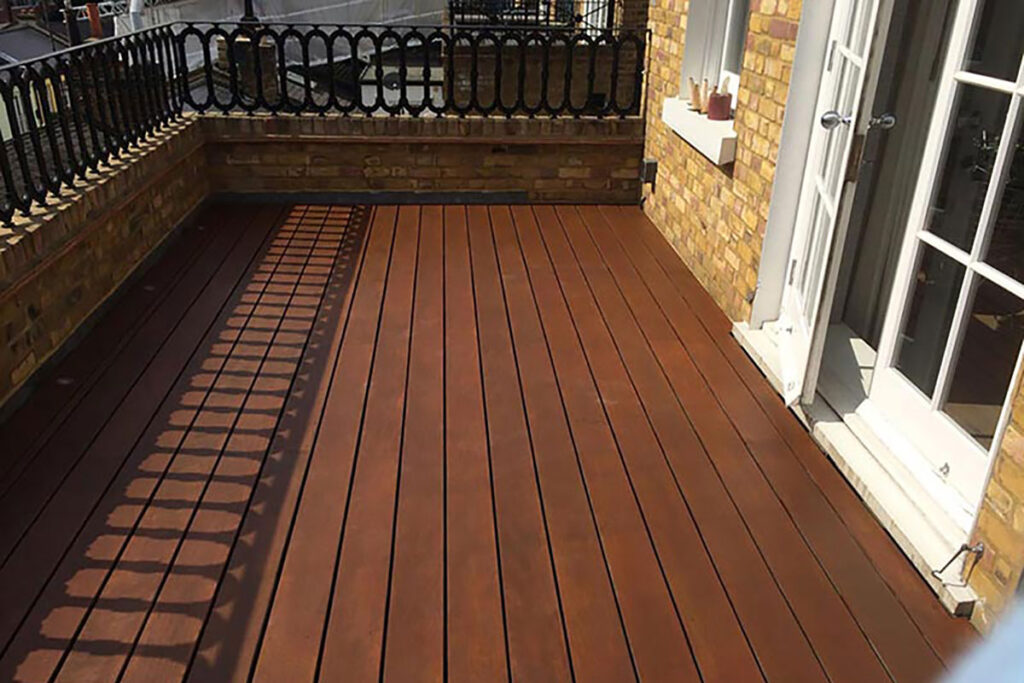 Decking terrace painting in South Kensington